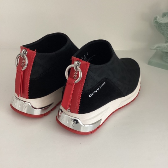 REDUCED DKNY Women’s Stretch knit fashion sneakers shoes  VARIOUS SIZES - Picture 6 of 10